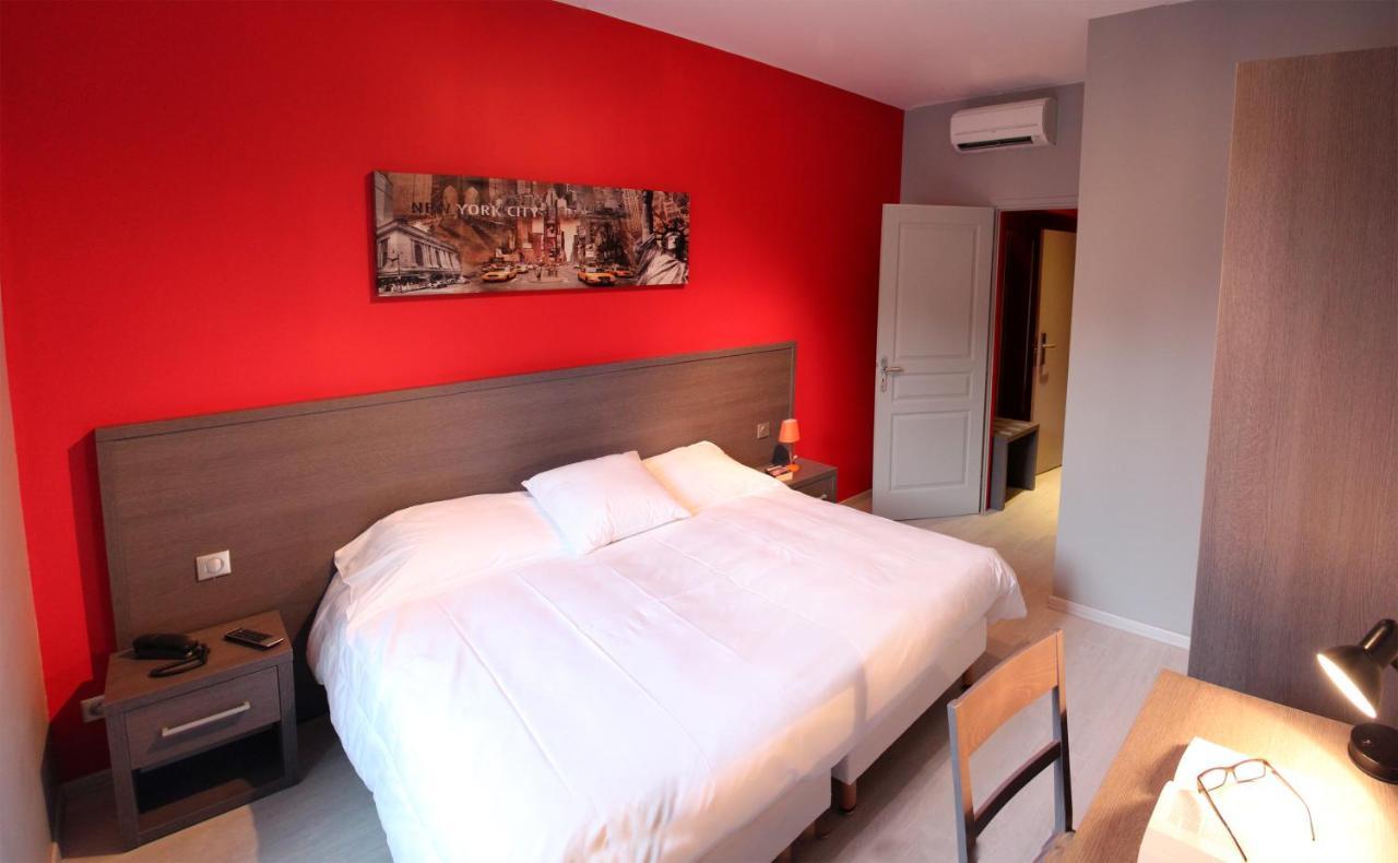 Hotel-Restaurant Des Voyageurs Le Cheylard Экстерьер фото